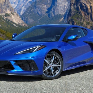 2022年式シボレー コルベット エルクハートレイク ブルーポスター 24x36インチ
