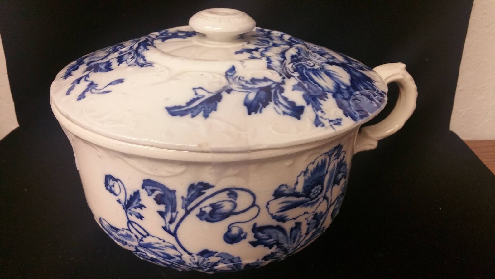 Antique Flow Blue Covered Chamber Pot With Lid Thunder Mug Etsy