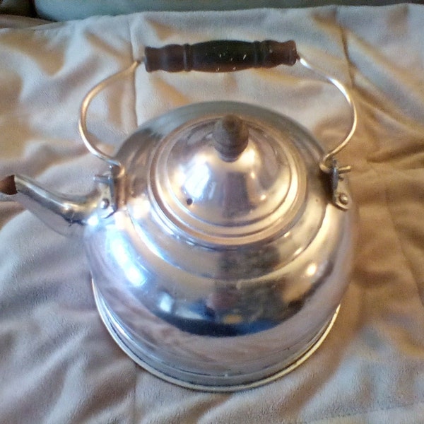 Aluminum Tea Kettle. (1950)