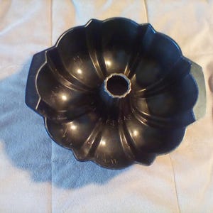 NORDICWARE Bundt Cake Pan