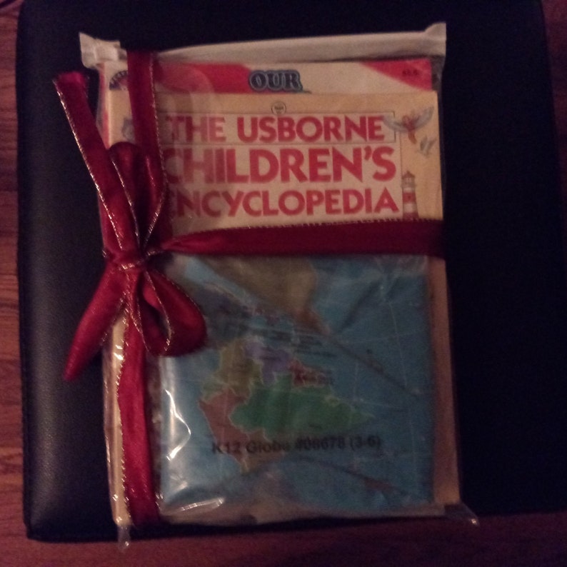 Chidrens/' Geography Educational Packet