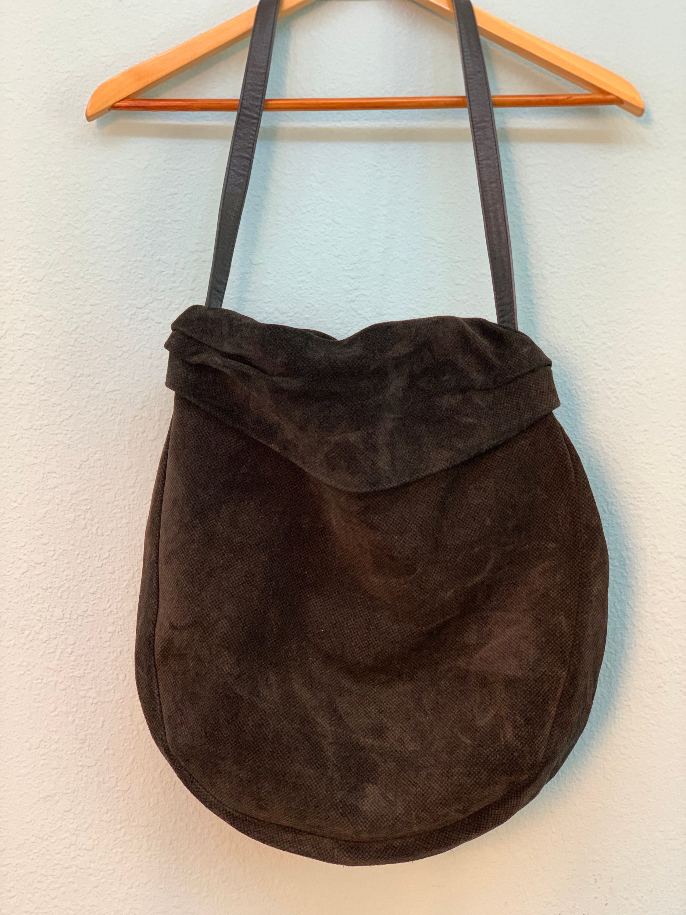 Bottega Veneta Medium Hobo – Kawaii Vintage Copenhagen