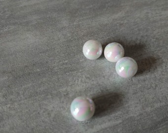 X10 Perles 8mm, blanche, brillante, nacré rose, plastique