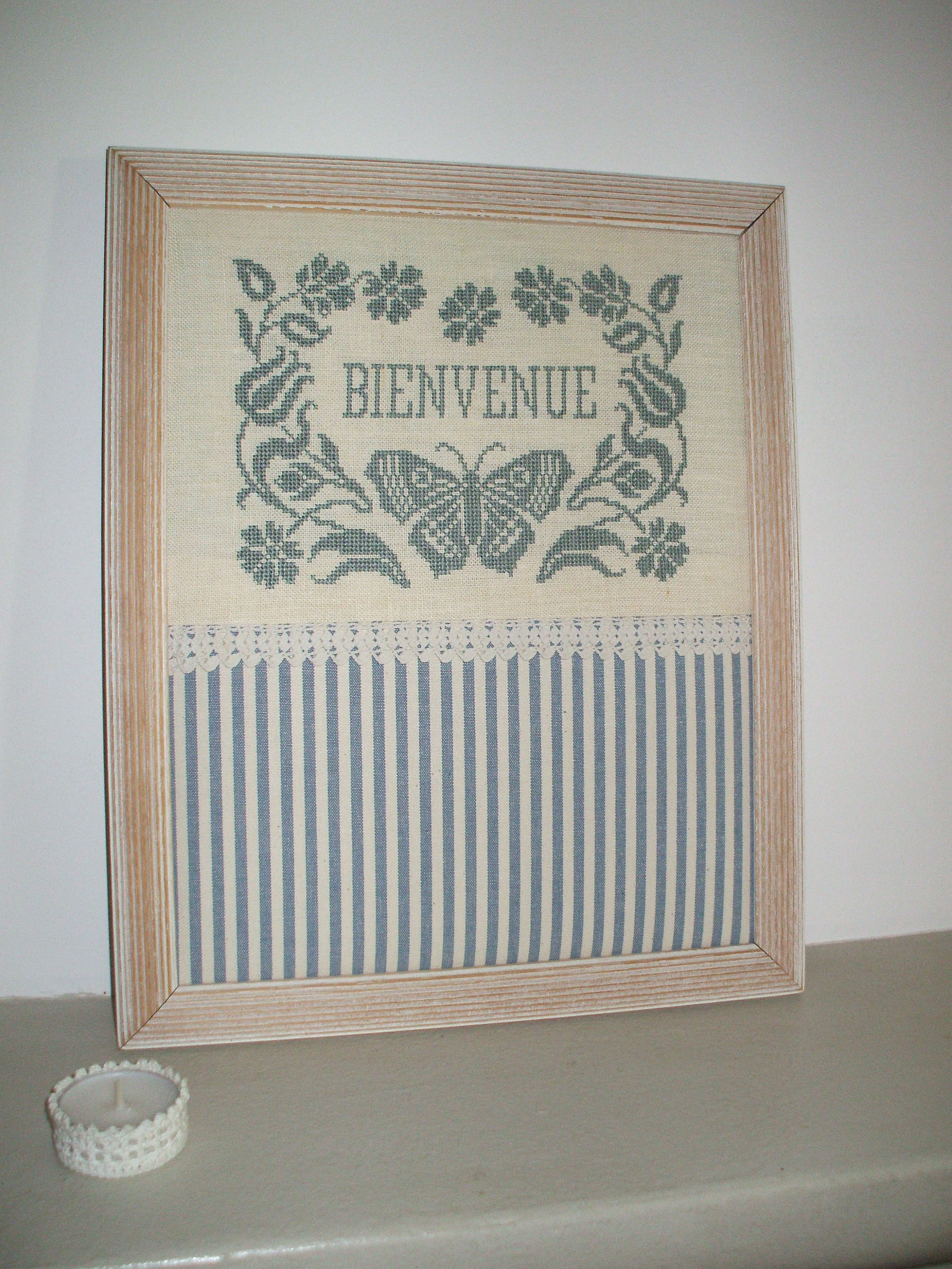 Décoration avec Broderie Au Point de Croix Bienvenue