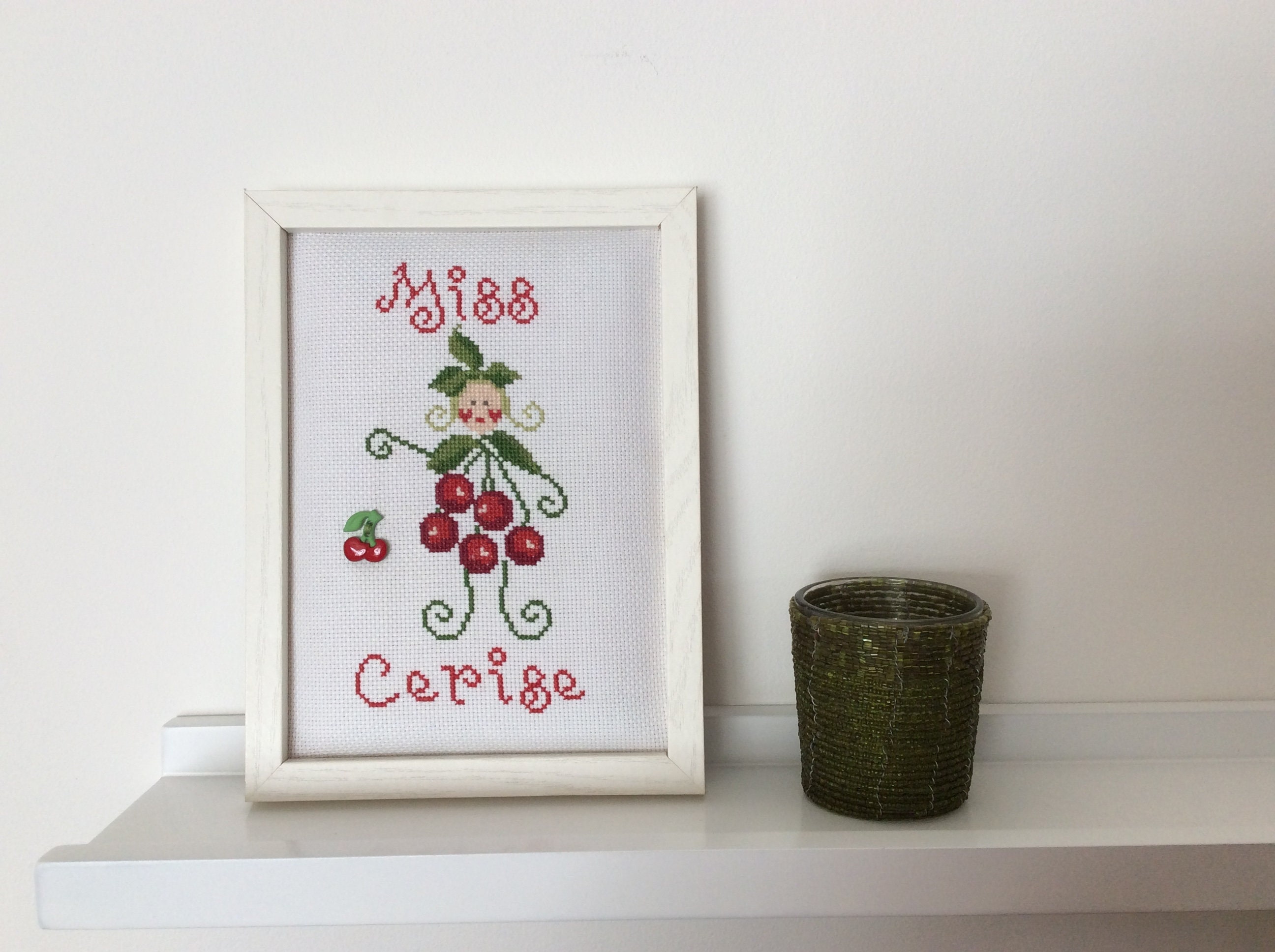 Broderie Miss Cerise