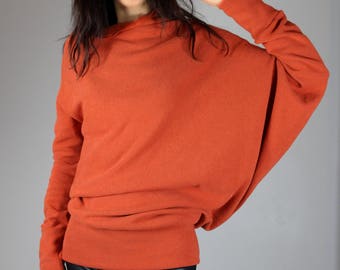 Pull  en lainage , style casual , plissé , asymétrique , destructuré , orange, safran