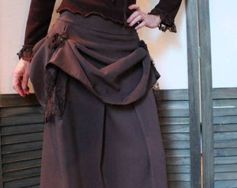 jupe longue  en tricotine marron taupe style ancien intemporel avec dentelle et liens tissu