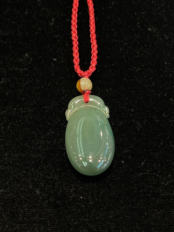Jade online string necklace