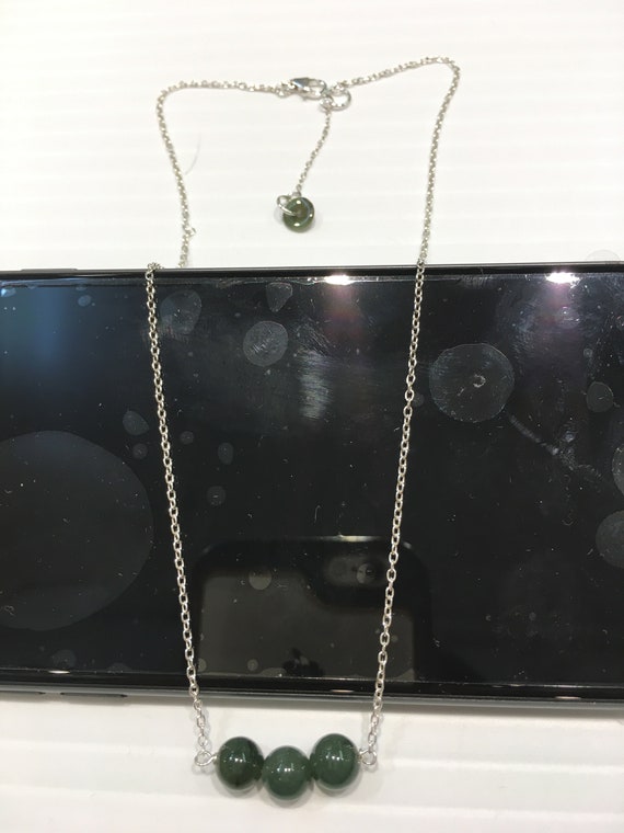 ダークグリーンの翡翠とスターリングシルバーのネックレス - Etsy 日本