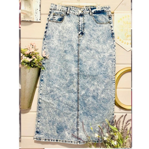 Ladies acid wash denim skirt