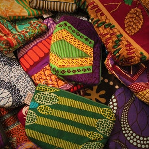 African Print Small Bags // Make-Up bag // Pencil case // Small bag // Hand-made // Ghana //Ankara // Perfect Gift
