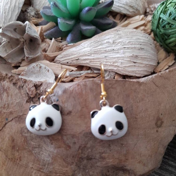 boucles d'oreilles dorées breloque tête de panda