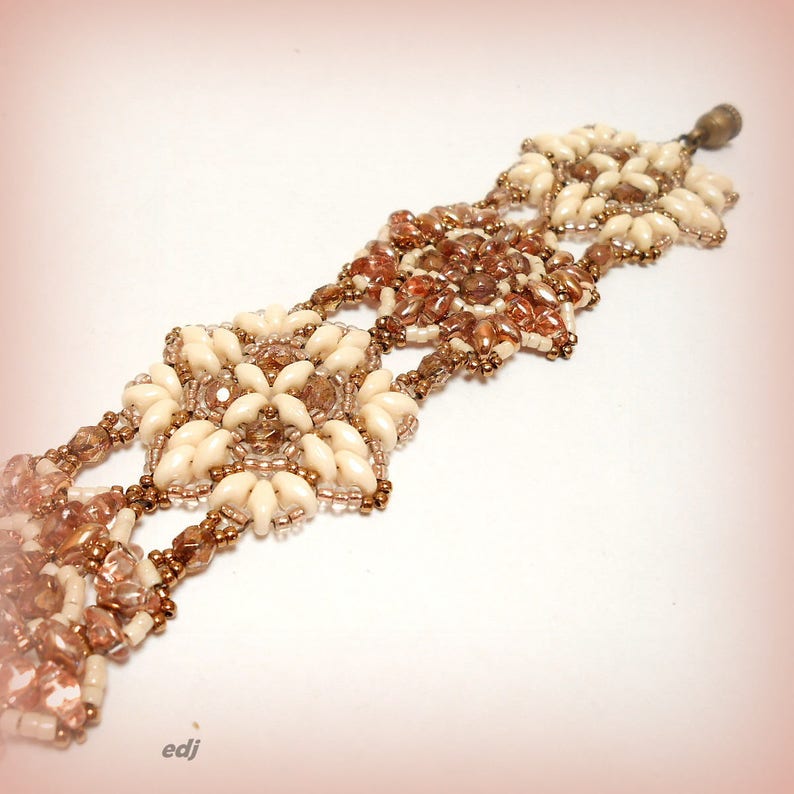 Bracelet tissé perles Douceur d'étoiles en crème et rosé mordoré image 3