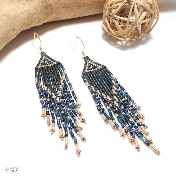 Grandes boucles d'oreilles bohème à franges perlées miyuki doré bleu capri métallisé multicolore bleu saphir sombre