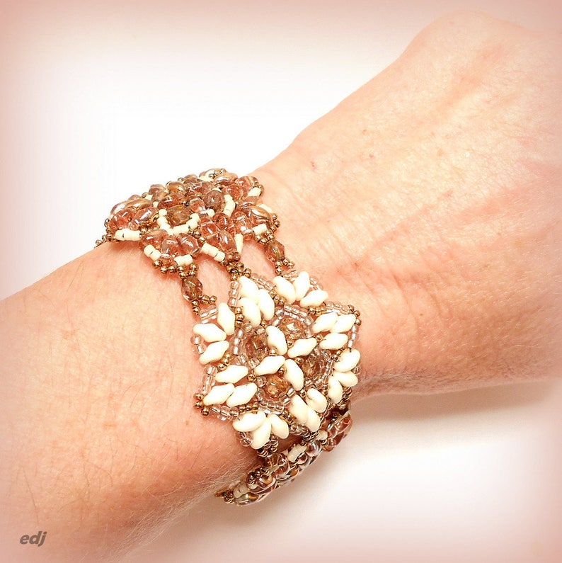 Bracelet tissé perles Douceur d'étoiles en crème et rosé mordoré image 2