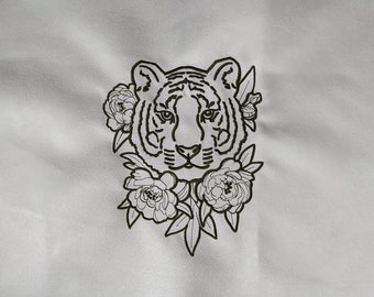 Embroidered coupon "Jungle tiger" on white suede 42x29cm