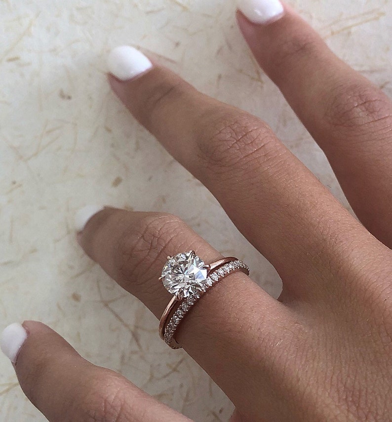 round brilliant diamond ring round brilliant diamond ring