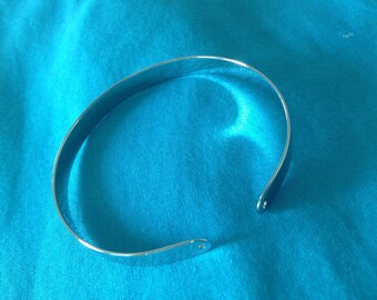 Rhodium silver plated Bangle