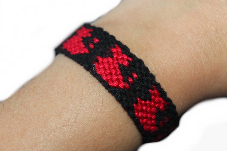Brazilian bracelet, unisex, Cat model Noir/rouge
