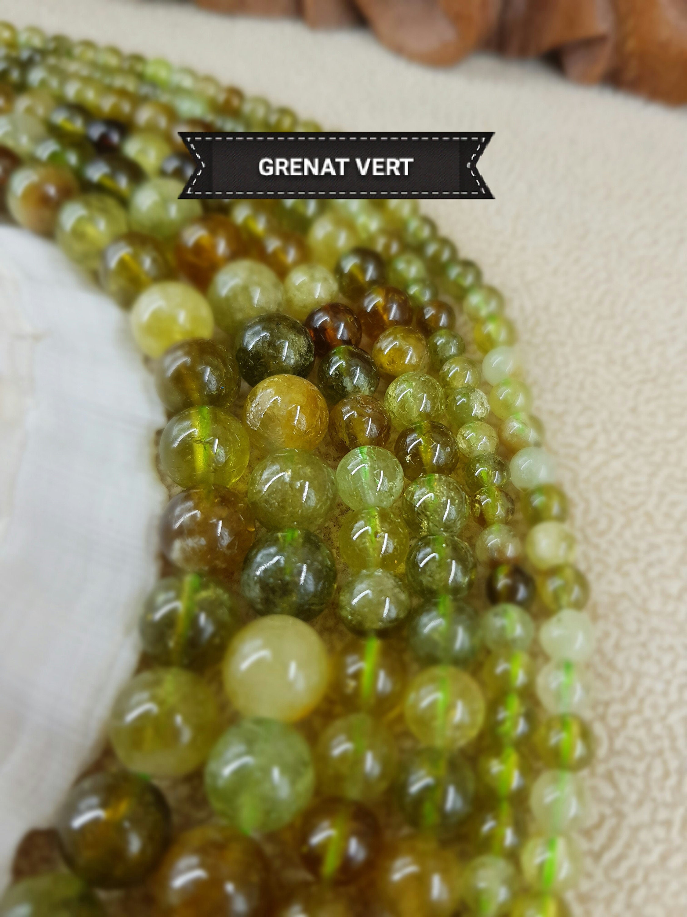 Lot De 2 Grenats Verts Tsavorite 100% Naturels – 24x24 Mm – 62 Carats – Pierre Brute – Origine Afrique Du Sud