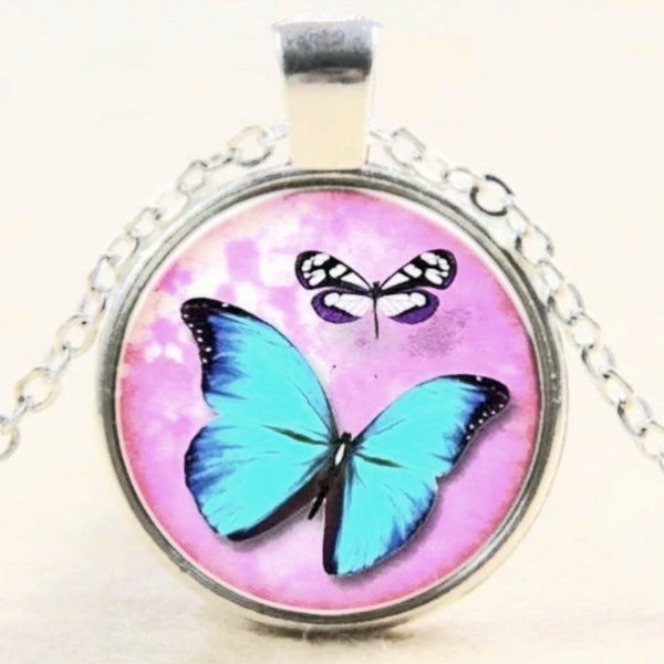 Collier "Papillon exotique " pendentif cabochon en verre chaine