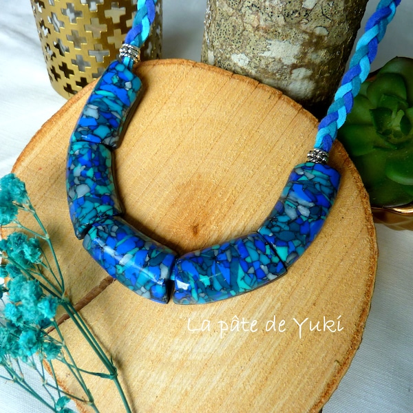 Collier demi-cylindre de couleurs bleu turquoise noir fait-main en pâte polymère pour femme ou fille