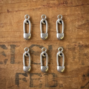 Antique Silver Vintage Safety Pin Charm Pendant Findings | Set of 6