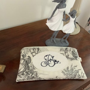 Pochette con zip/kit piatto 24x14cm/Toile de Jouy Pastorale/fodera in tessuto coordinato/monogramma B ricamato/per piccoli oggetti/trucco