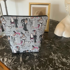 Trousse de maquillage/coton mode 1920’/entoilée/doublée tissu bordeaux/pour petits rangements/21x19x10cms/idée cadeau pour elle/