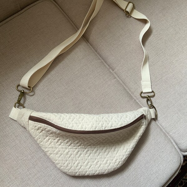 Sac banane/16x33cm/coton matelassé /beige sable/doublé coton imprimé/bandoulière amovible /réglable/sangle coton/tendance/