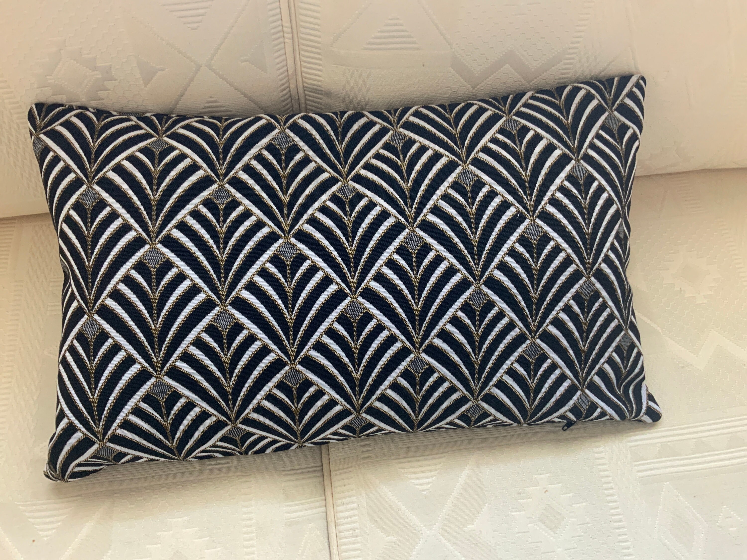 Housse de Coussin 50x30cm/Tissu Ameublement/Motifs Art Déco/Très Tendance/Noir Blanc Or/Décoration I