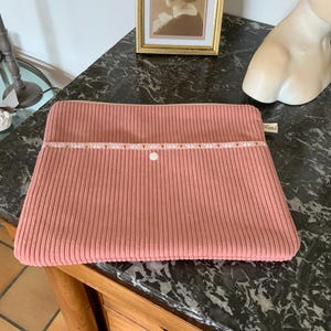 iPad sleeve/tablet cover/31x25cm/pink corduroy/honeycomb lining/lined front pocket/snap/tablet case/