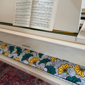 Piano keyboard cover/digital and acoustic/standard dimensions/wax fabric/lined with thick black short-haired canvas/music room/