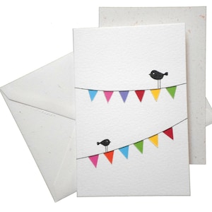 Carte " Fanions multicolores / oiseaux / papiers découpés et collés / réalisée à la main