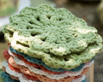 Crocheted flower coaster • Daisy