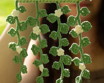 Crocheted leaf wall hanging • Hanging herbarium