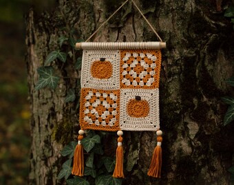 Pumpkin wall hanging • Autumn banner
