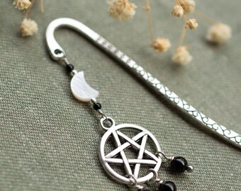 Marcapáginas de metal plateado con piedras • Prosa de Beltane