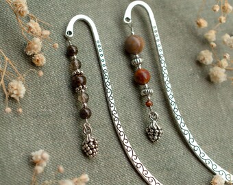 Marcapáginas de metal plateado y piedras preciosas • Poema del bosque