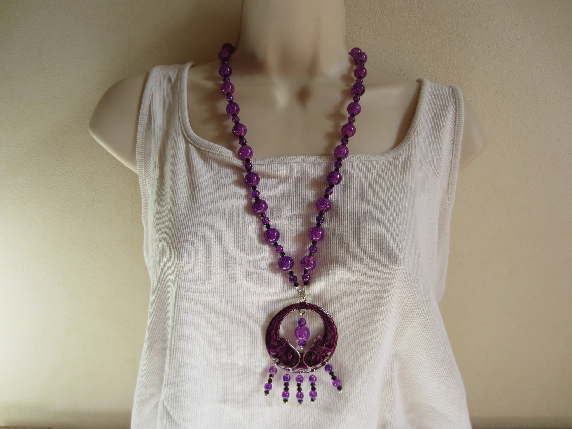 Collier fait main avec perles en bois violettes et roses - Bijoux tendance