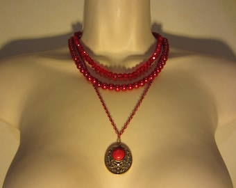 Collier multi rangs rouge