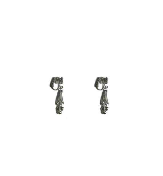 Vintage Silver Crystal Flower Clip On Earrings: 1… - image 2