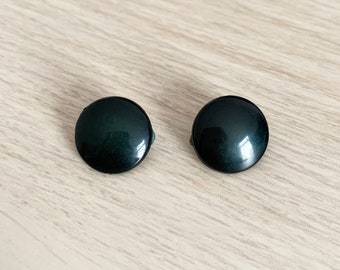 Vintage Retro 80s Black Green Round Circle Flat Smooth Lightweight Plastic Small Clip On Earrings