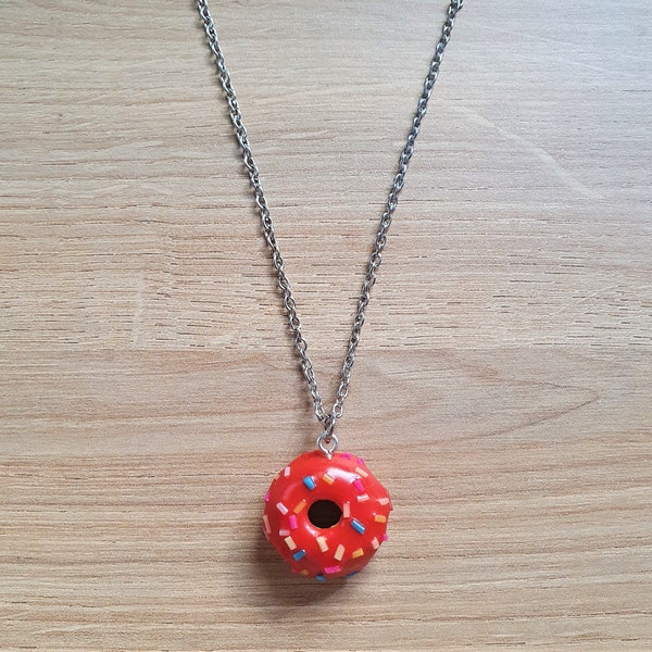 Bijoux Kawaii, Collier Beignet Donut au Glaçage Cerise, Cadeau d’anniversaire pour meilleur ami, Chaîne Acier