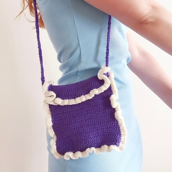 Sac Anya en Crochet couleur violet et blanc, 100% fait main en France, produit fini, une idée cadeau, Sac Froufou