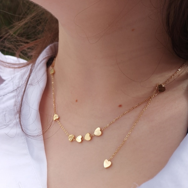 Collier fin doré avec des petits cœurs • Cadeau femme • bijou pour femme • tendance • Livraison gratuite