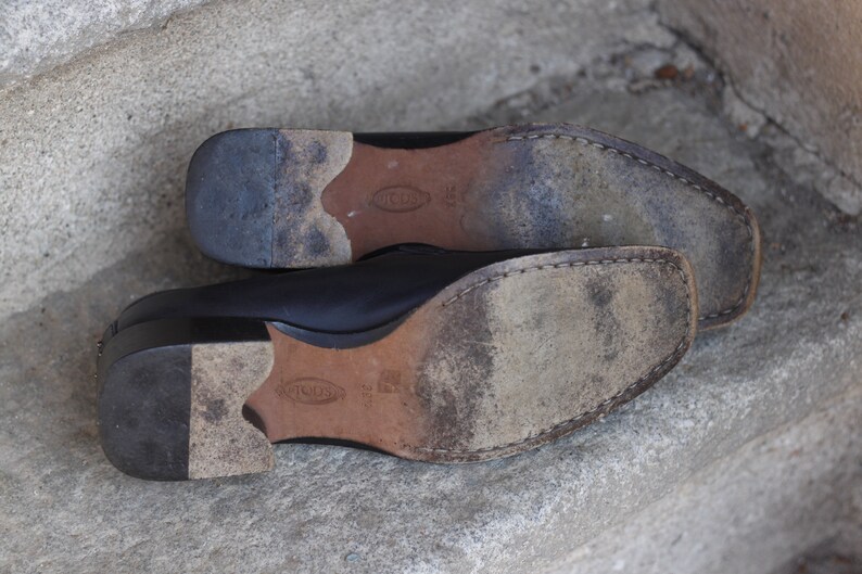 90's Tods Dark Blue Loafers with Small Heel / Vintage shoes / EU 39 1/2 / Made in Italy / Italian Shoes image 9