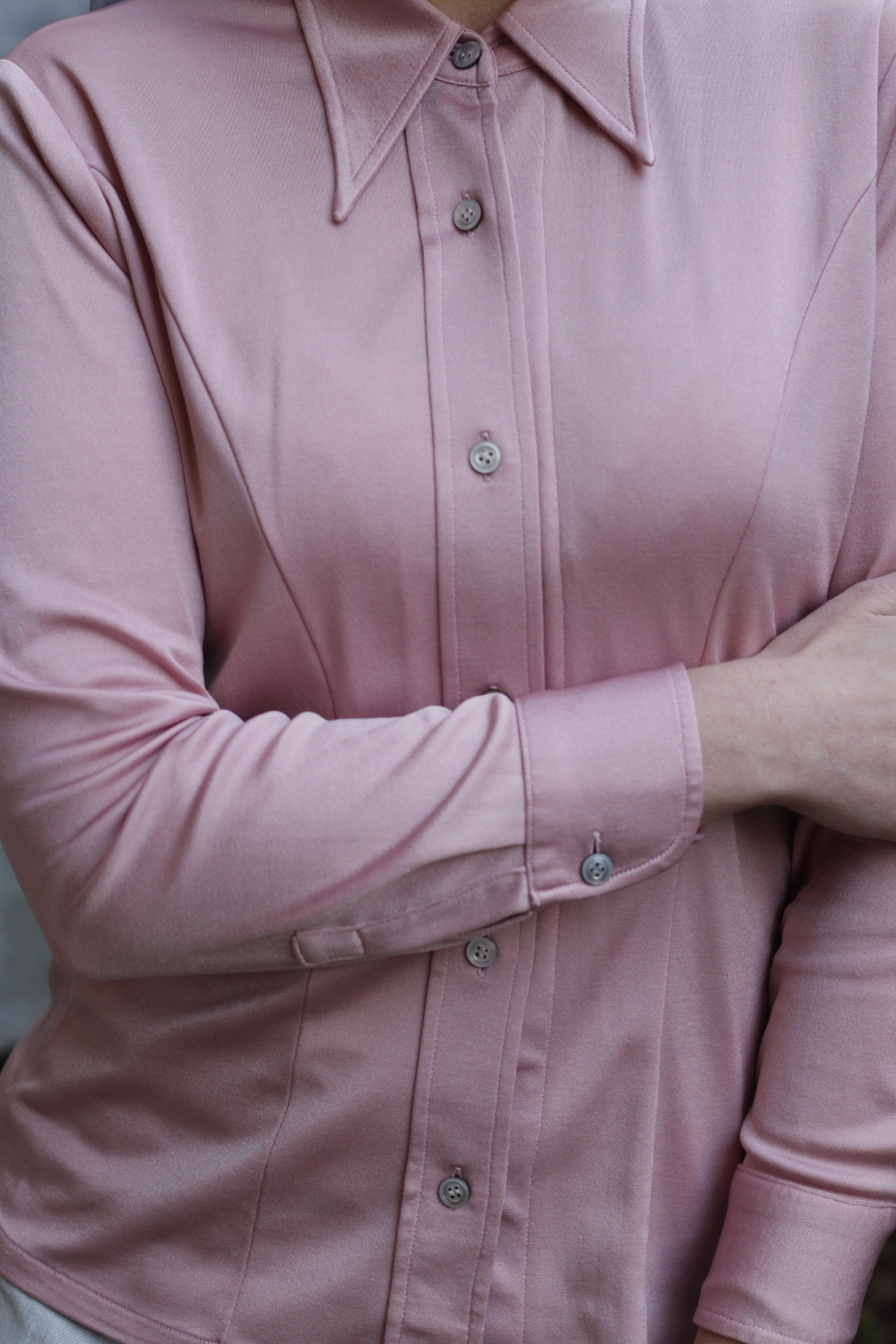 70s Pointed Collar Pink Shirt / Long Sleeves / Shiny / Retro Blouse