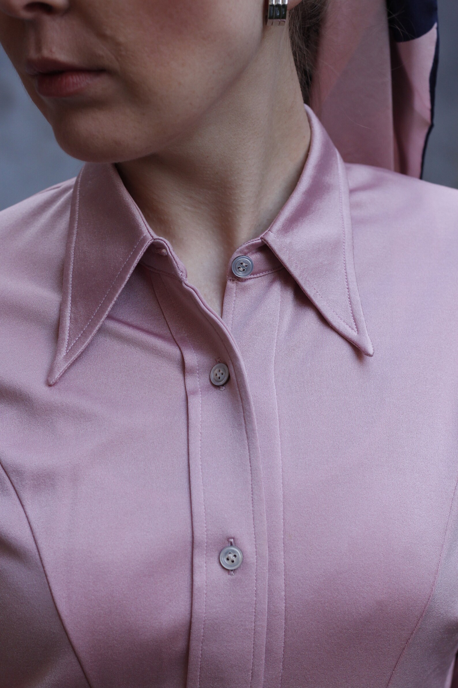 70s Pointed Collar Pink Shirt / Long Sleeves / Shiny / Retro Blouse