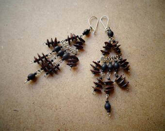 Dangling seed earrings - Bali - handcrafted - ethnic